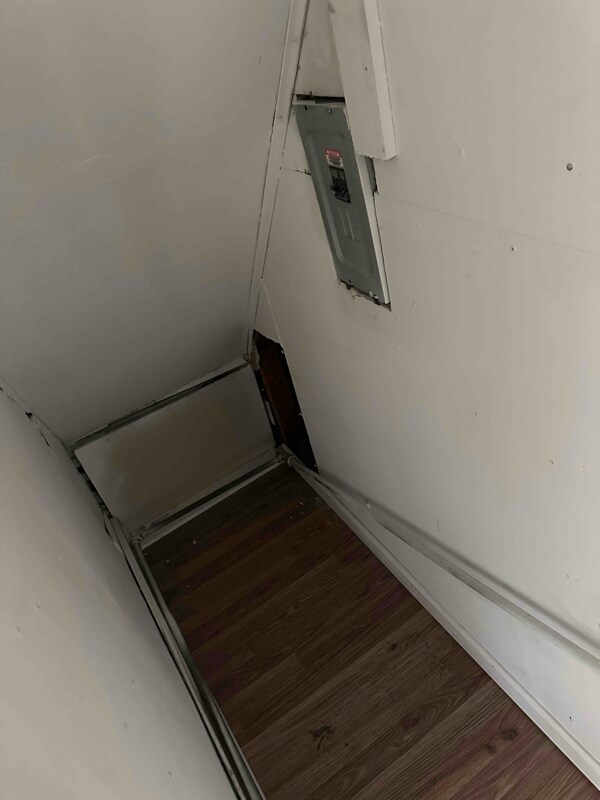 Foto del edificio - 118-120 Badger Ave