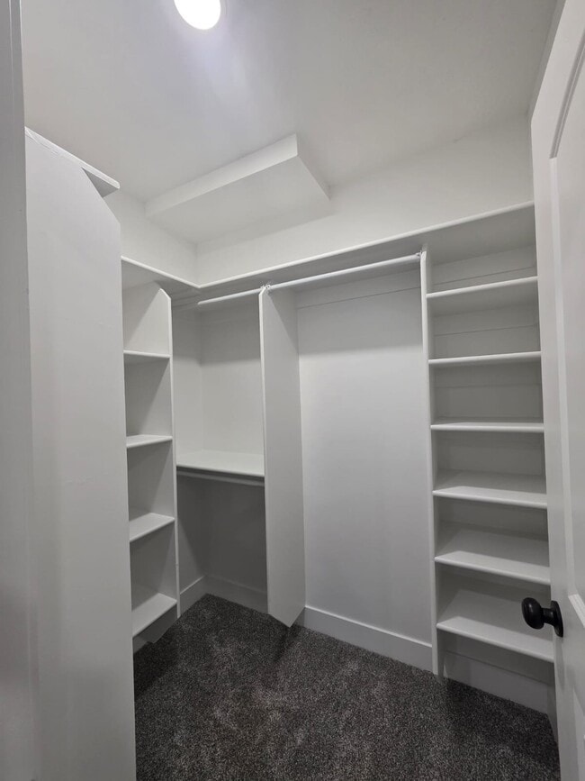 Foto del edificio - 13554 S Watts Ln