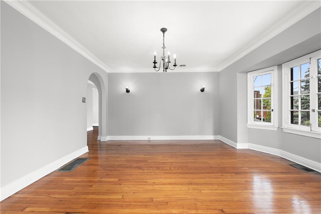 Foto principal - 6227 Fifth Ave