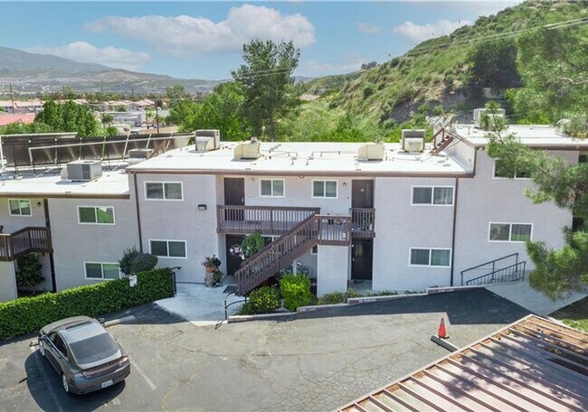 Building Photo - 17847 Beneda Ln