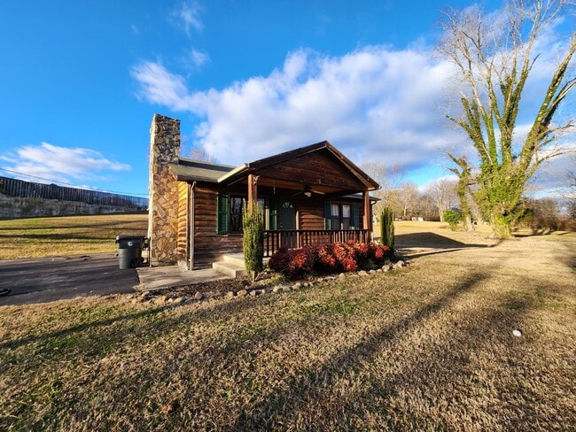 Building Photo - 60 Maple Tree Dr