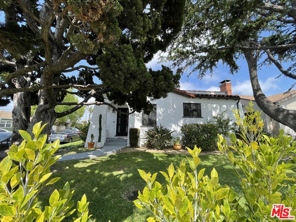 Primary Photo - 3702 Sawtelle Blvd