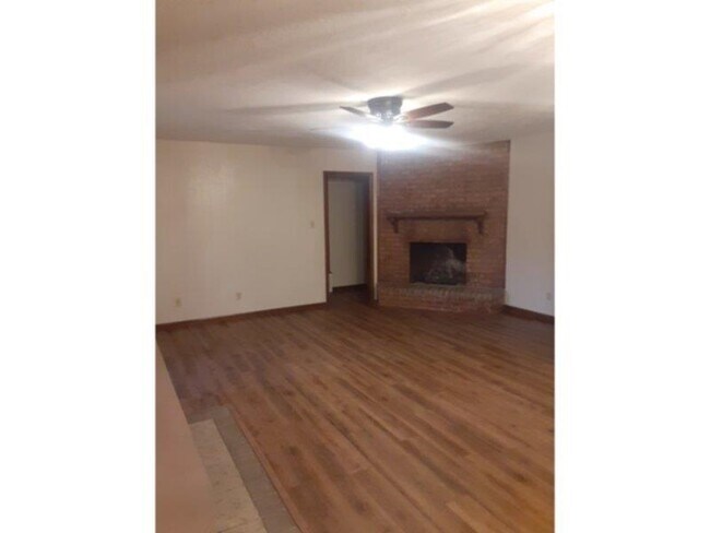 Foto del edificio - 10 NW 58th St