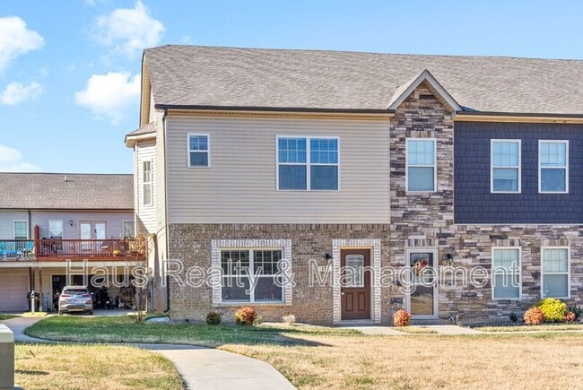 Building Photo - 172 Dundee Dr