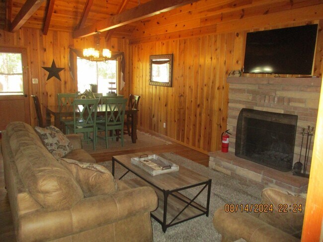 Foto del edificio - 622 S Cottontail Lane Pinetop, AZ 85935
