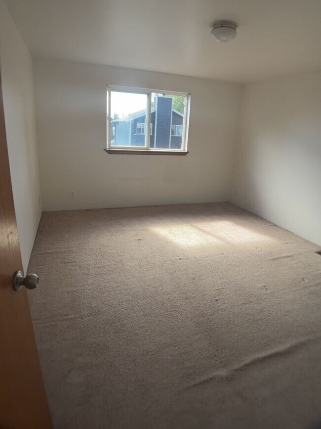 Foto del edificio - 2720-2722 St Paul Ct