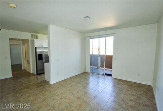 Building Photo - 231 W Horizon Ridge Pkwy
