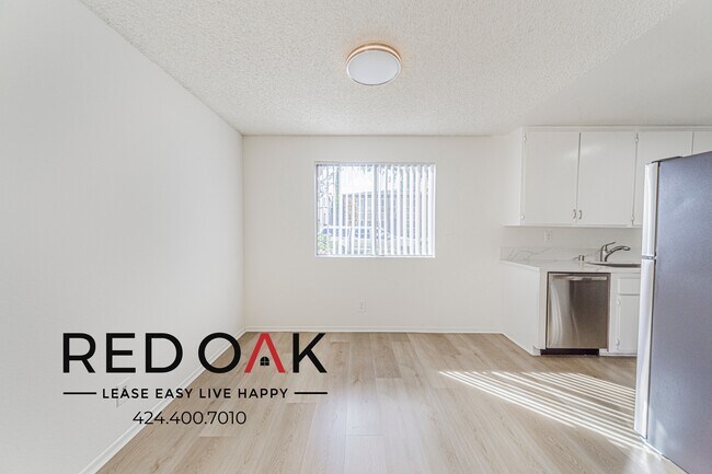 Foto del edificio - 4338 Mammoth Ave
