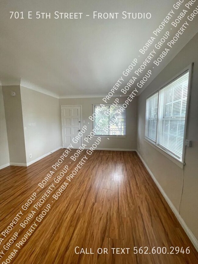 Foto del edificio - 701 E 5th St