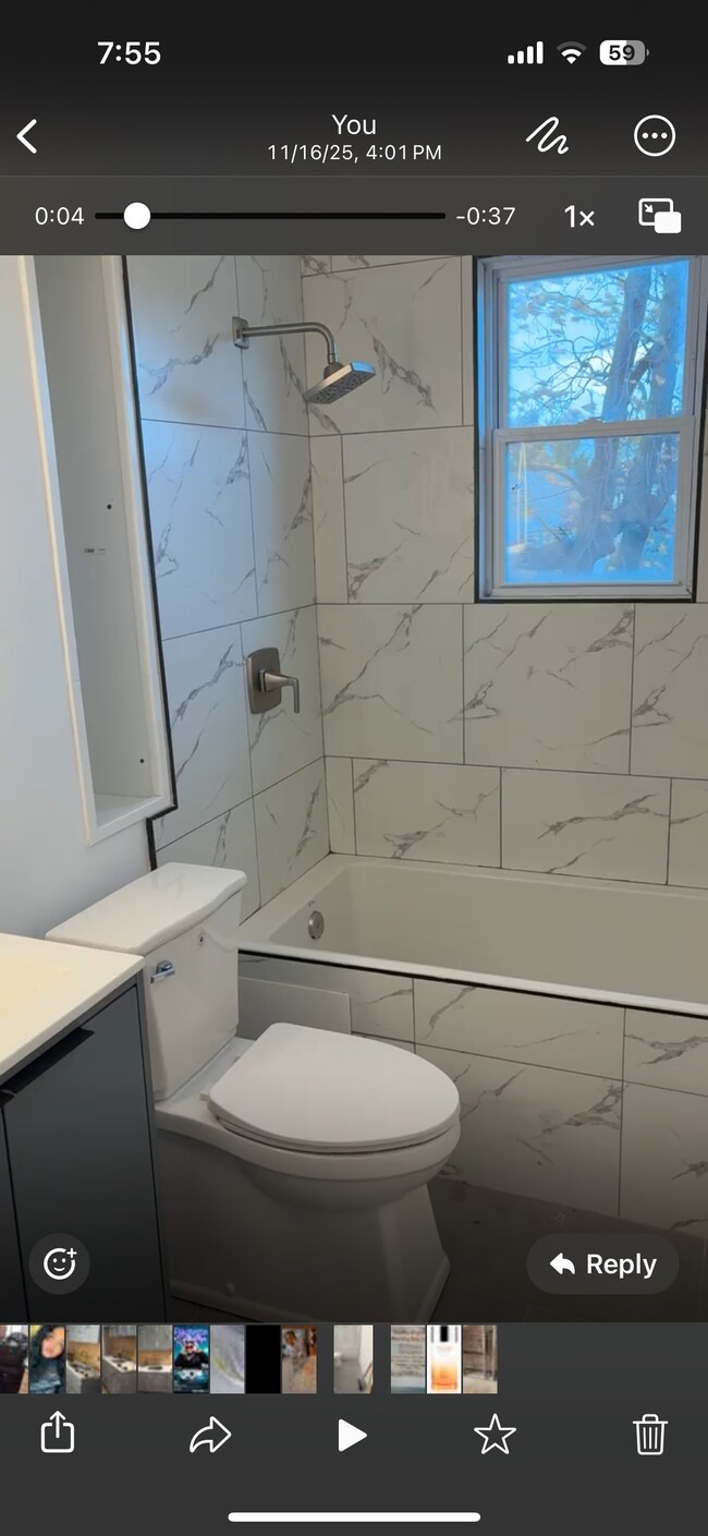 Foto del edificio - 14 Emerson Pl