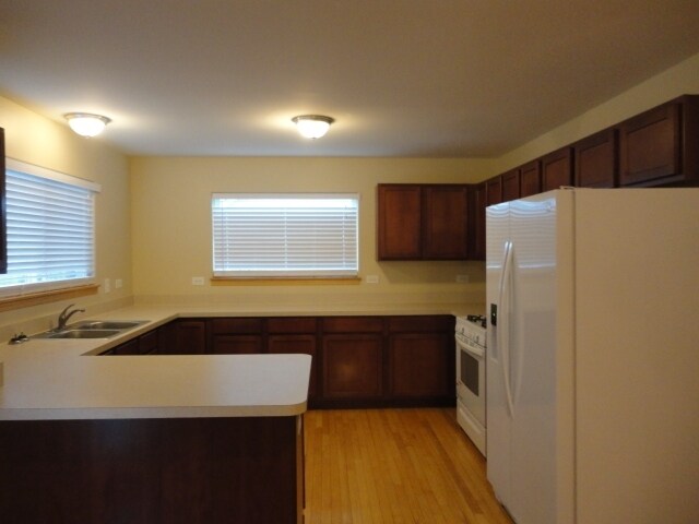 Foto del edificio - 26300 W Riverbend Ln