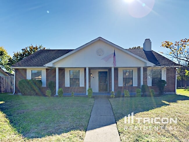 Building Photo - 924 Granite Ln