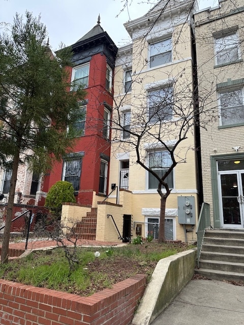 Photo - 1027 Park Rd NW (Washington, DC)
