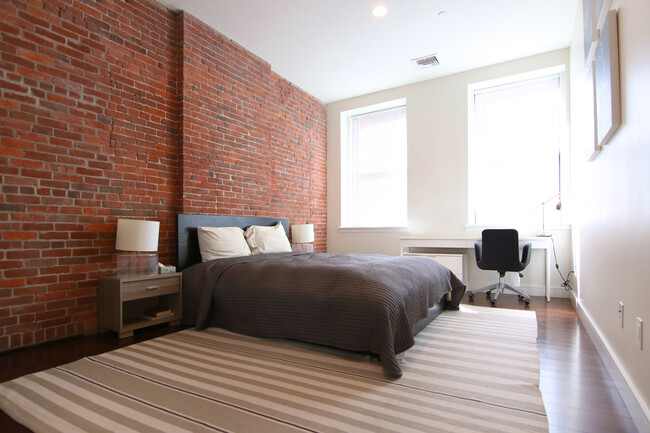 Building Photo - 460 Harrison Ave