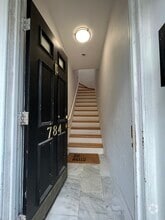 Building Photo - 784 E 3rd St