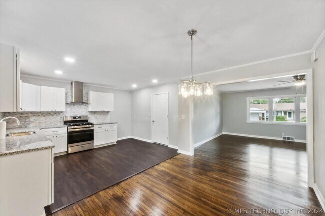 Foto del edificio - 5720 E 29th St