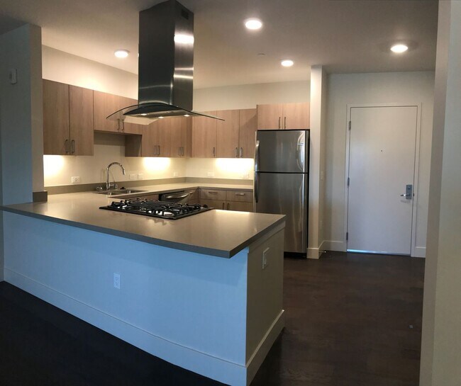 Interior Photo - Latitude 37