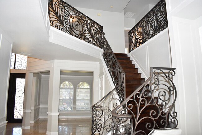 Foto del edificio - Prestigious 5-3.5-3 w POOL in Southlake!