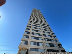 Building Photo - 1060 Kamehameha Hwy