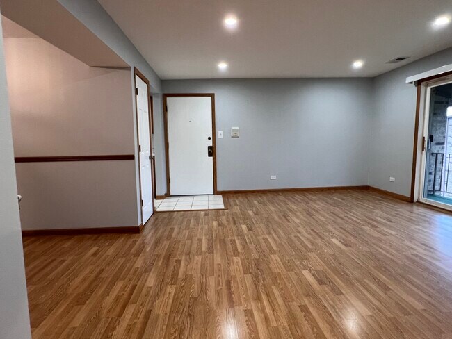 Building Photo - 7109 Laverne Ln