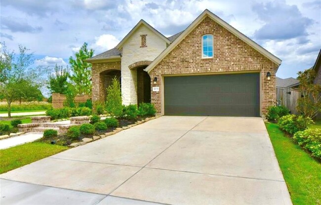 Building Photo - 16138 Bluegill Dr