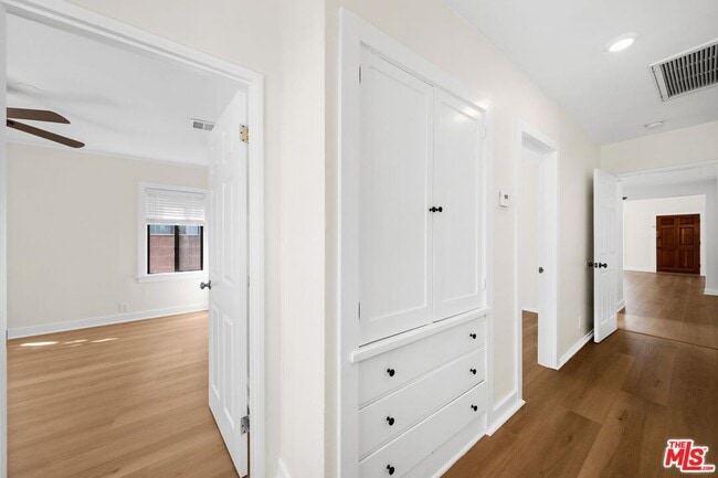 Building Photo - 6552 Colgate Ave