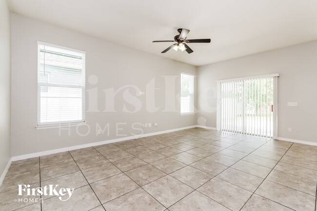 Foto del edificio - 3929 Pine Gate Trail
