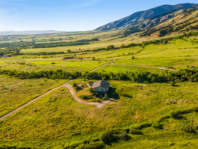 Building Photo - 11038 Corbly Gulch Rd