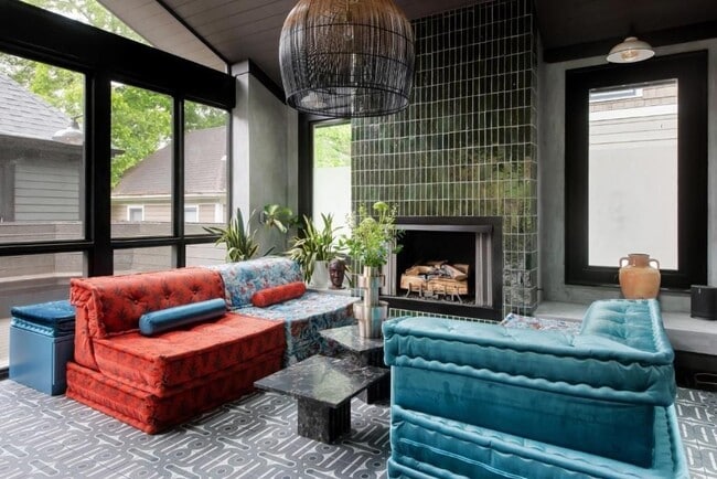 Foto del edificio - 349 N Highland Ave NE
