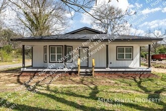 Building Photo - 1624 Roberts Dr