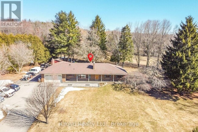 Building Photo - 3 Cedar Dr