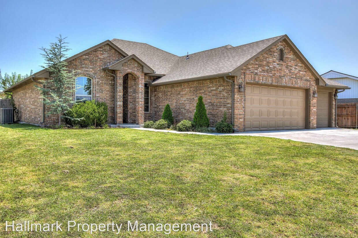 Primary Photo - 3 br, 2 bath House - 863 Cardan Place