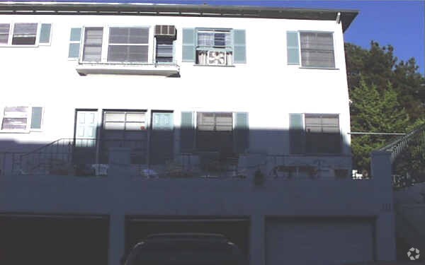 Primary Photo - 414 Landfair Ave