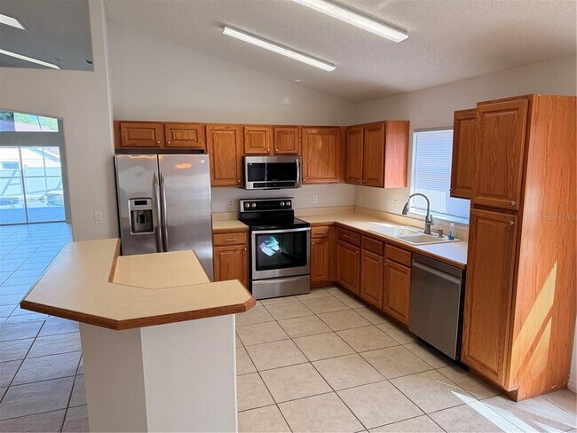 Building Photo - 2604 Luiseno Way