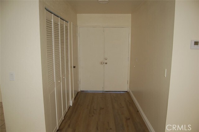 Building Photo - 215 N Palo Cedro Dr