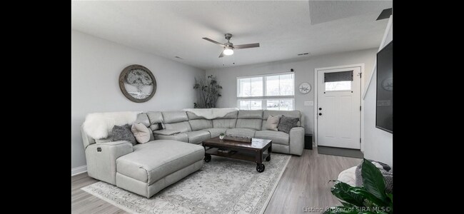 Building Photo - 2037 Aster Dr