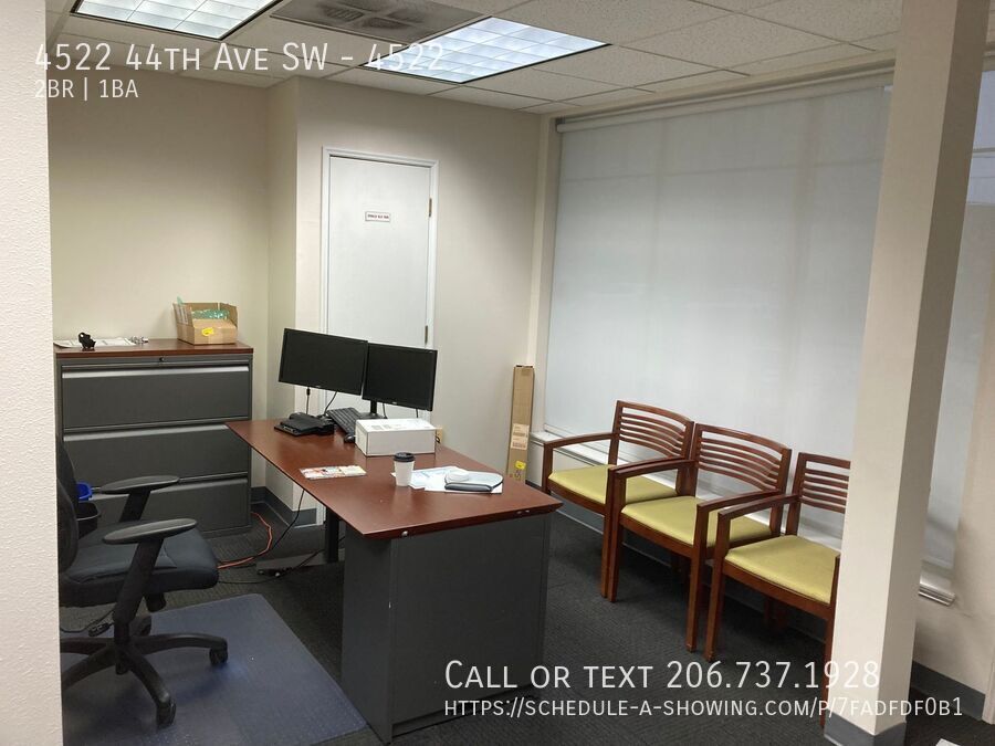 Foto principal - 4522 44th Ave SW