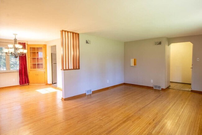 Foto del edificio - 3 br, 2.5 bath House - 403 Sangree Rd