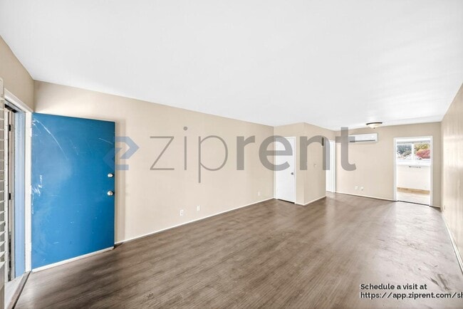 Building Photo - 1435 N Fairfax Ave