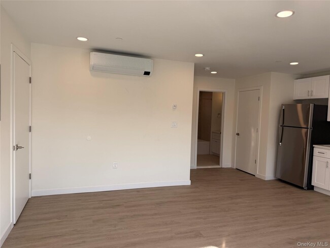 Foto del edificio - 5 Colonial Dr