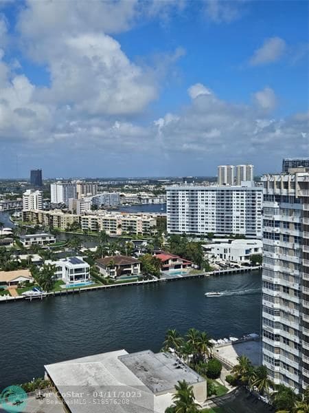 Building Photo - 1985 S Ocean Dr