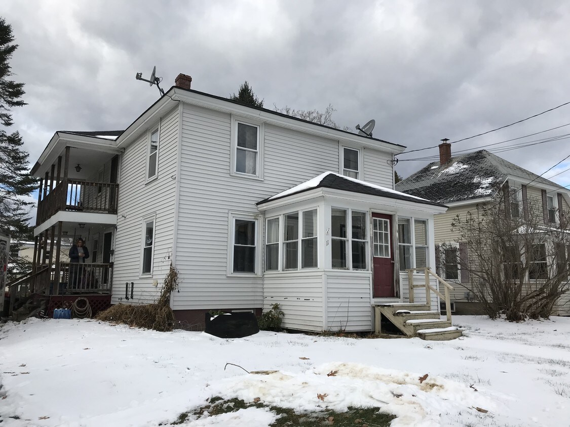 Front of property - 11 Ann St