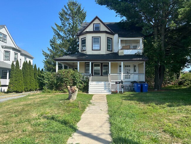 Foto del edificio - 347 Norwood Ave
