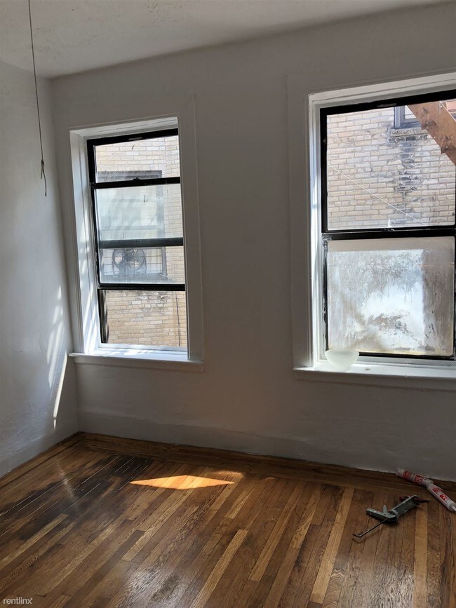Building Photo - 1 br, 1 bath  - 2256 Haviland Ave