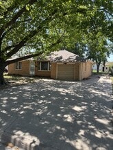 Building Photo - 77 Faircrest Dr