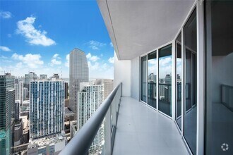 Building Photo - 465 Brickell Ave