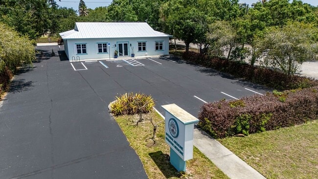 2624 S US Hwy 1