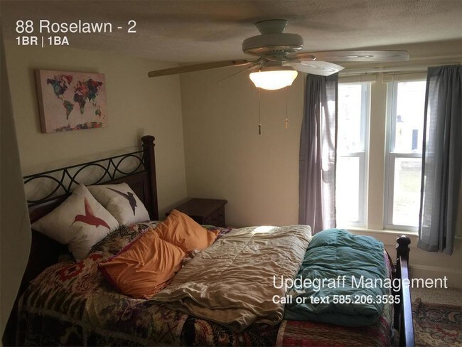 Foto del edificio - 88 Roselawn Ave