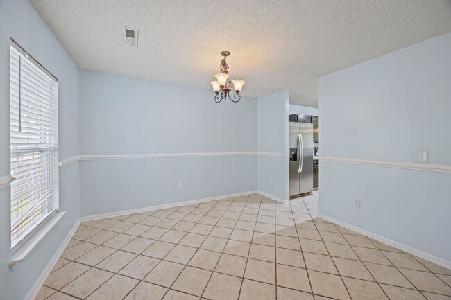 Foto del edificio - Charming Ranch-Style Home in Wescott Plantation | 4 BD | 2 BA | 1,831 SqFt