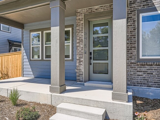 Building Photo - Spacious 4BR Home w/ Bonus Room in Cherry Creek School District!